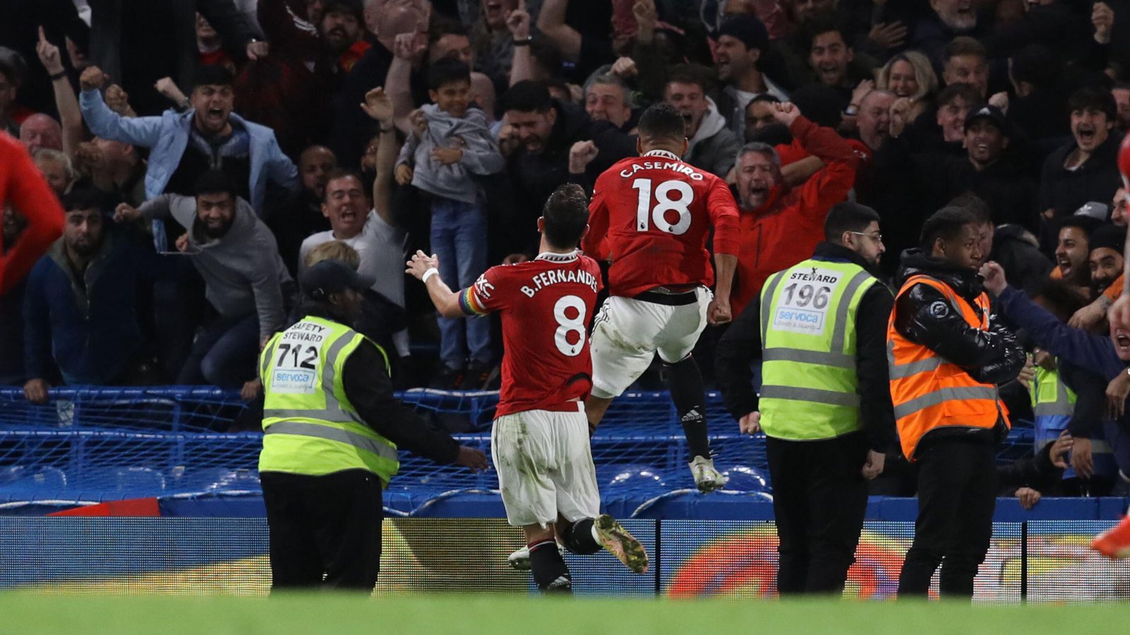 Casemiro celebrates scoring a late equaliser for Man Utd against Chelsea.